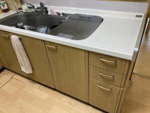 兵庫キッチン取付け隊　トップオープン食洗機の工事　施工前　
